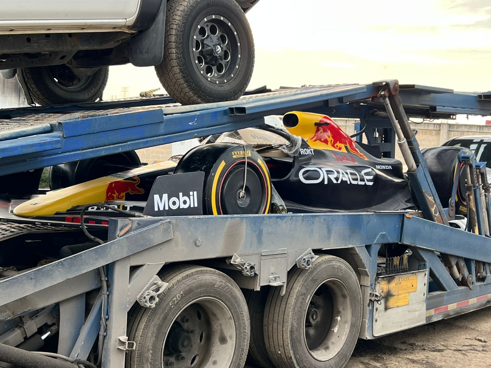 Auto de carreras Oracle Red Bull