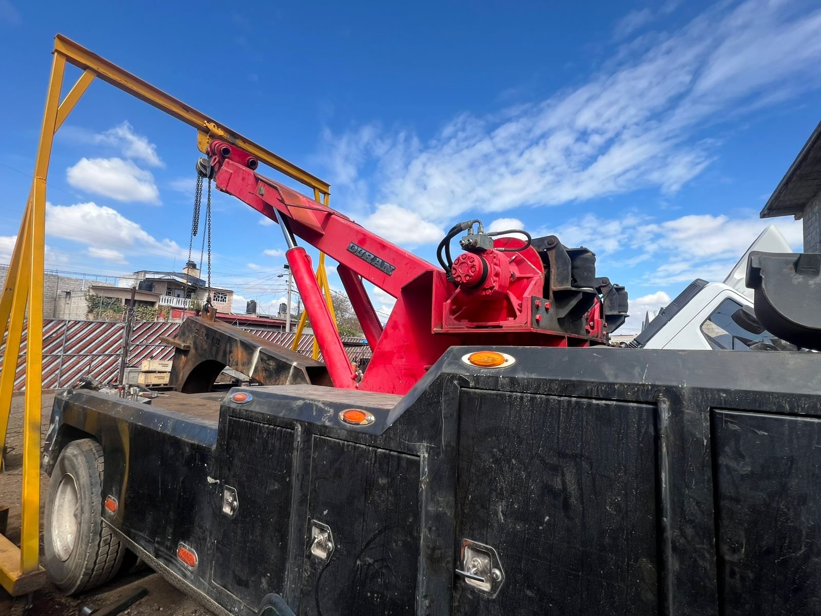 Grúa hidráulica Duran en operación